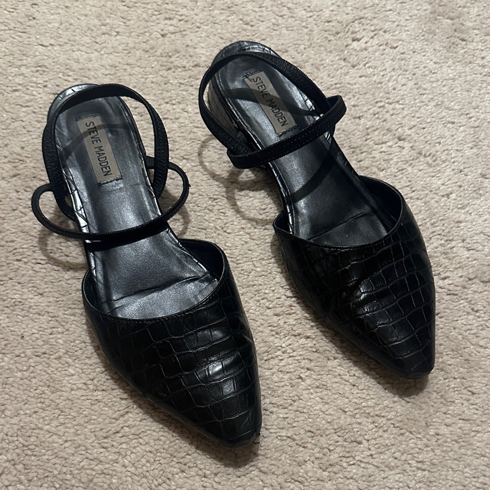Steve Madden Black Croc-Pattern Flats